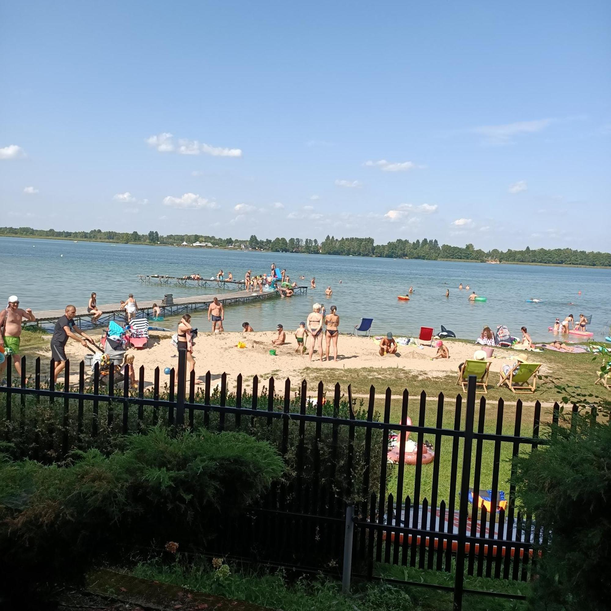 "Vanilla" Pokoje I Apartamenty Nad Brzegiem Jeziora Okuninka Exterior photo