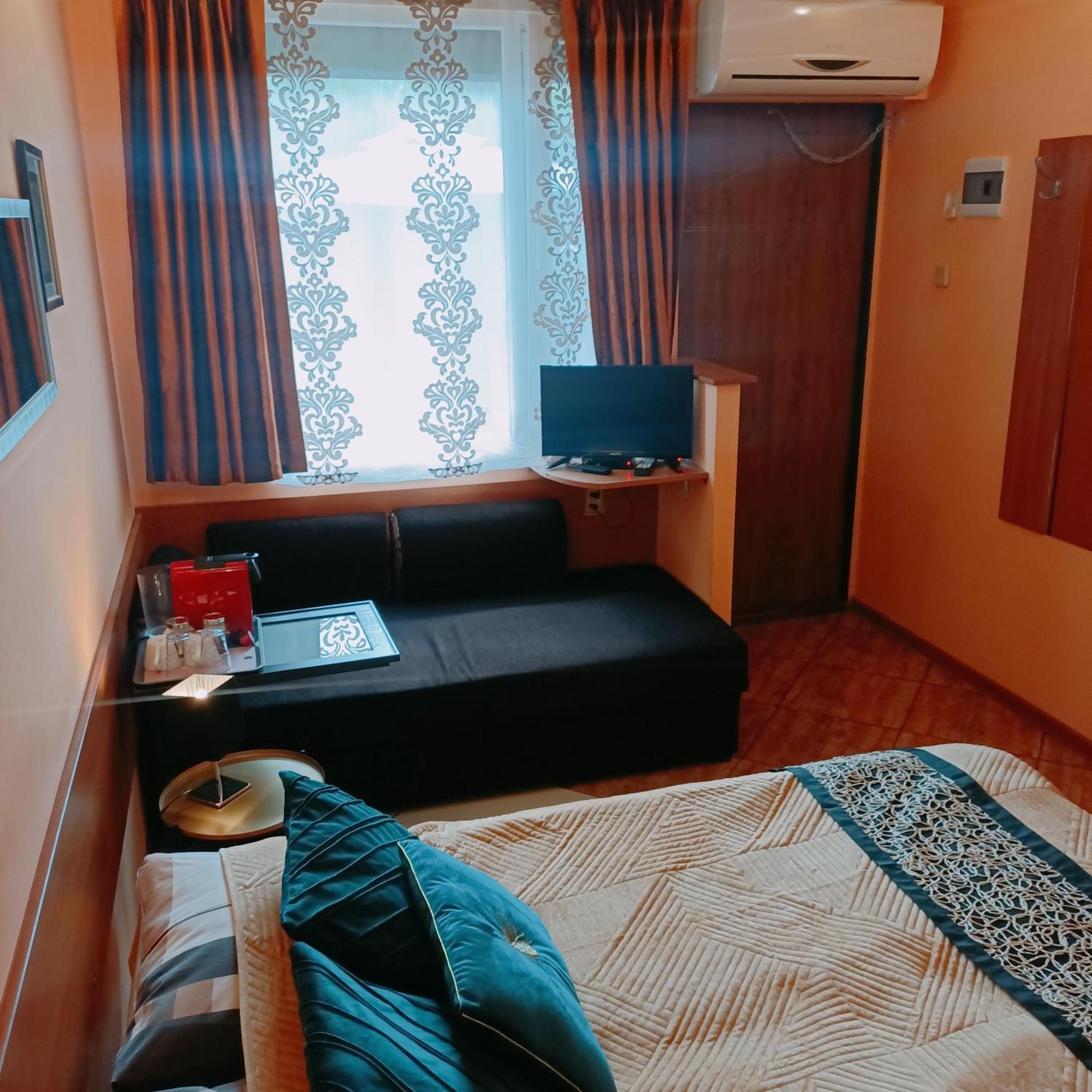 "Vanilla" Pokoje I Apartamenty Nad Brzegiem Jeziora Okuninka Exterior photo
